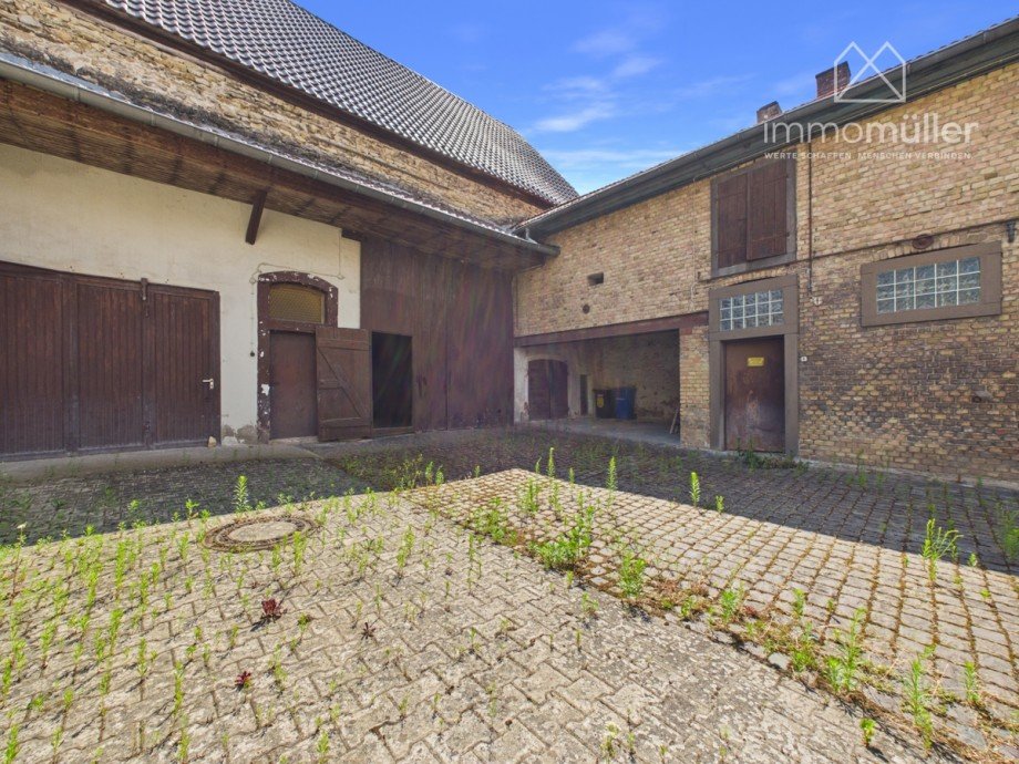 Hofansicht Bauernhaus Fl�rsheim-Dalsheim