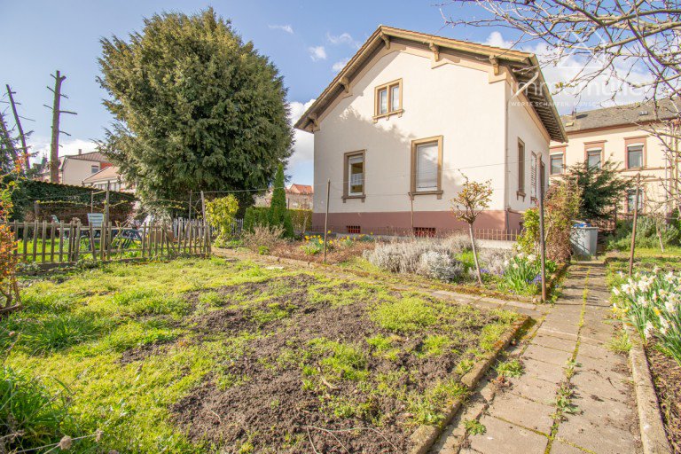 Garten Gr�nstadt Stadthaus Tradition trifft auf Charme: Altbaujuwel im Herzen von Gr�nstadt!