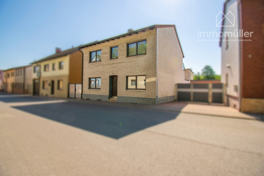 Hausansicht Einfamilienhaus Eisenberg