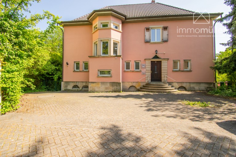 1 Eisenberg Villa Erbpacht als Ihr Vorteil! Exquisite Jugendstilvilla mit historischem Charme und modernem Komfort