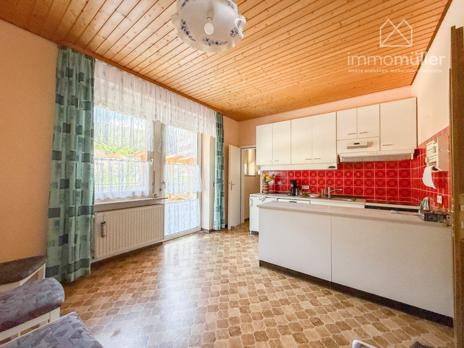 Essk�che mit Abstellkammer Doppelhaush�lfte Lindenberg