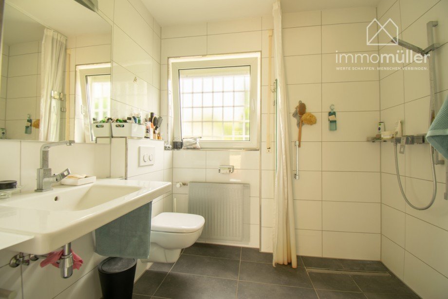 Badezimmer EG Bungalow Mannheim / Vogelstang