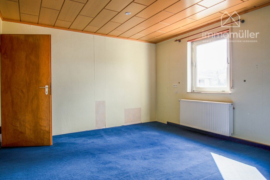 Zimmer 2 OG Einfamilienhaus Bolanden