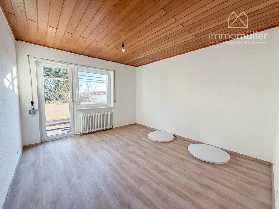 Zimmer 2 OG mit Terrassenzugang Einfamilienhaus Dirmstein