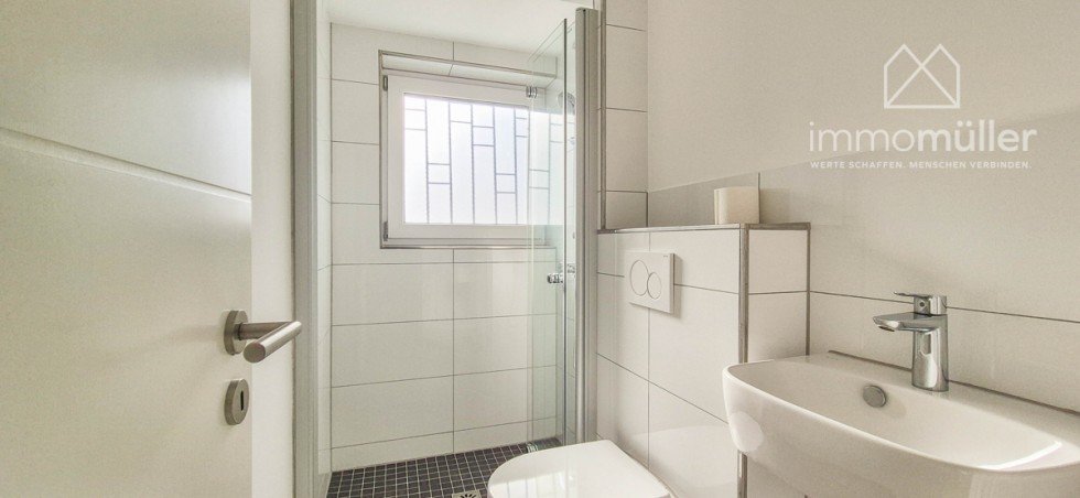 Duschen UG Bungalow Gr�nstadt-Sausenheim