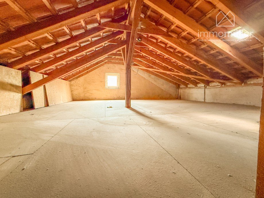 Dachboden Haupthaus Zweifamilienhaus Gr�nstadt / Asselheim