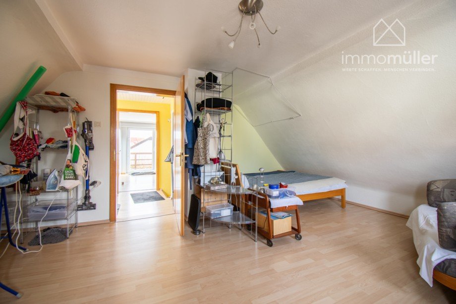 Schlafzimmer 2 Einfamilienhaus Kirchheim an der Weinstra�e