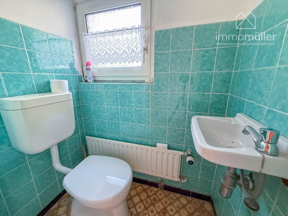 WC Einfamilienhaus Eisenberg / Stauf