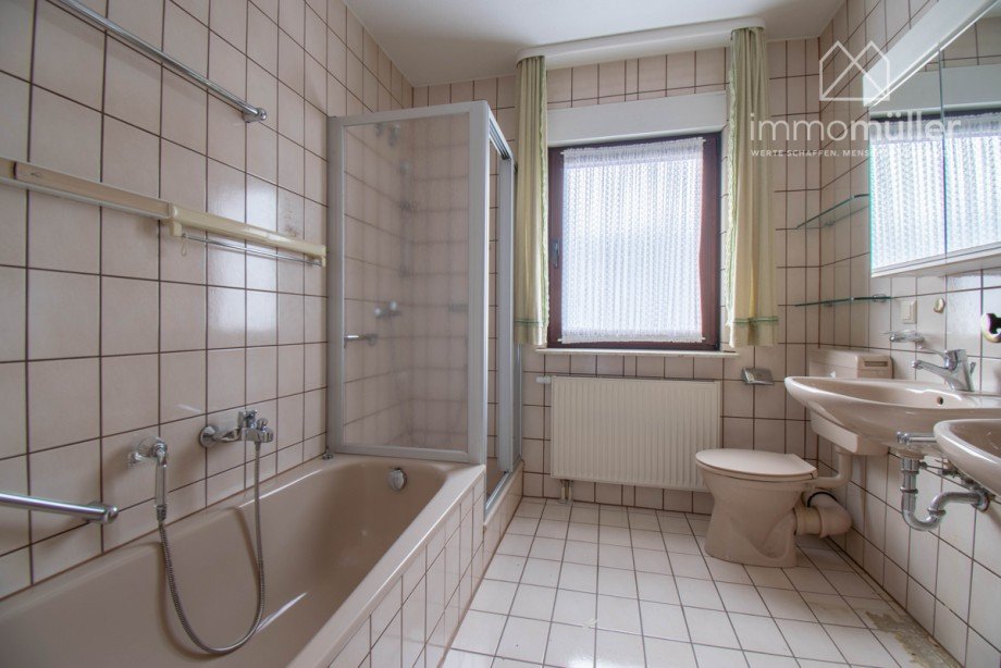 Bad EG Einfamilienhaus Bad Bergzabern