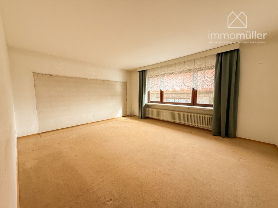 Wohnen 1. OG Einfamilienhaus Dackenheim