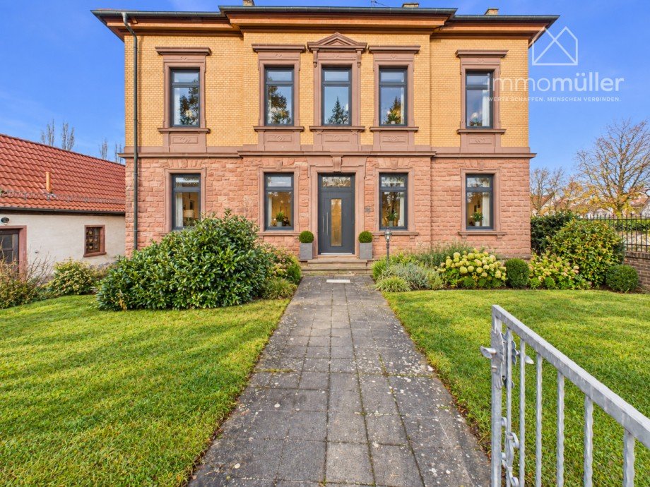 Hausansicht Beispiel Einfamilienhaus Obrigheim / Colgenstein