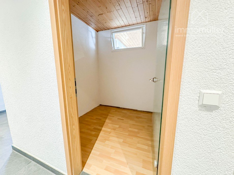 IMG_3578 Dachgeschosswohnung Gr�nstadt