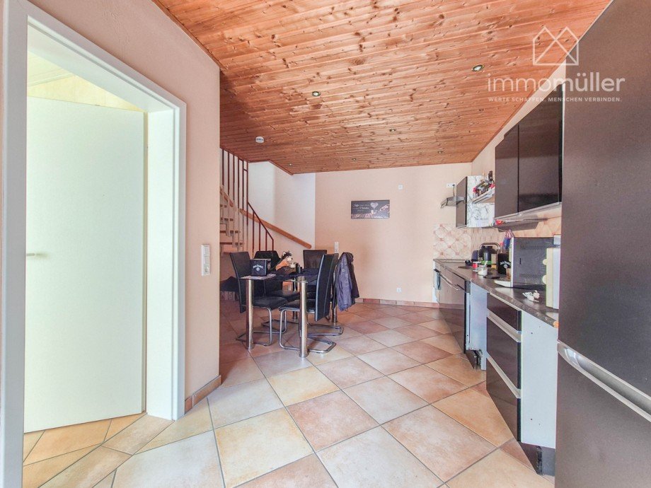 Eingang Mehrfamilienhaus Altleiningen - H�ningen