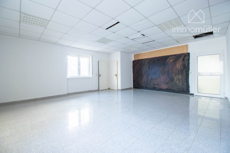 Raum 2 Einzelhandelsladen Gr�nstadt