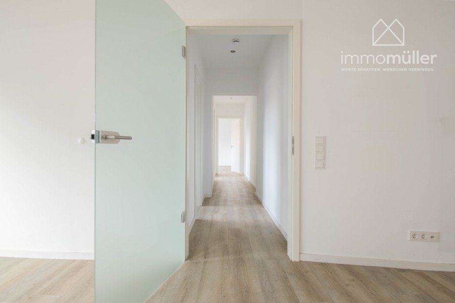 Flur Etagenwohnung Gr�nstadt