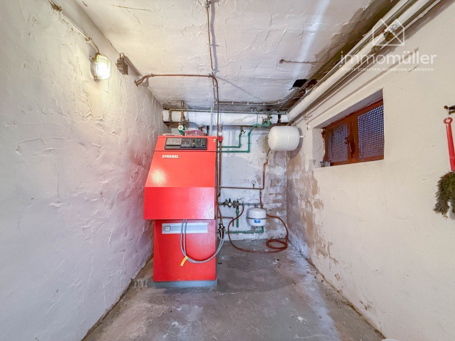 Heizung Einfamilienhaus Eisenberg / Stauf