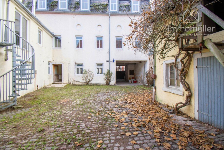 Hausansicht R�ckseite Einfamilienhaus Wattenheim