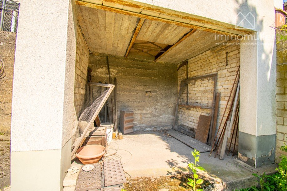 Abstellfl�che Garage Einfamilienhaus Eisenberg