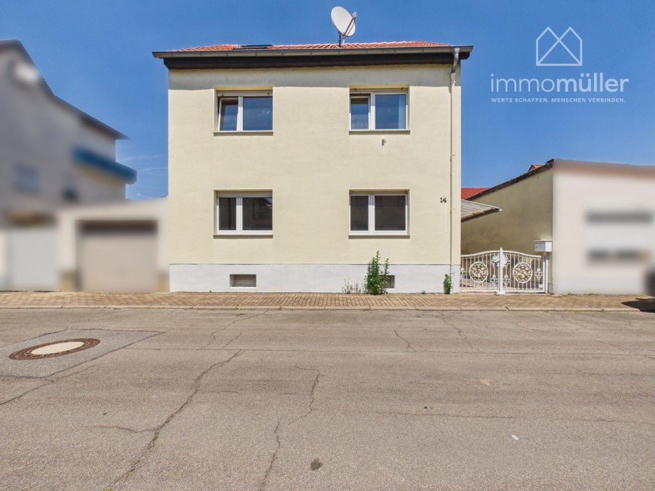 Hausansicht Zweifamilienhaus Heddesheim