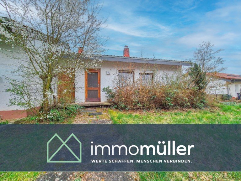 Titelbild Steinborn - Eisenberg (Pfalz) Reihenendhaus Split-Level-Reihenendhaus mit Garten & Garage in ruhiger Lage - gro�es Potenzial f�r Ihr Traumhaus!