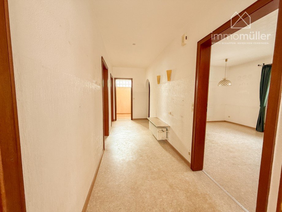 Flur 1.OG Einfamilienhaus Dackenheim