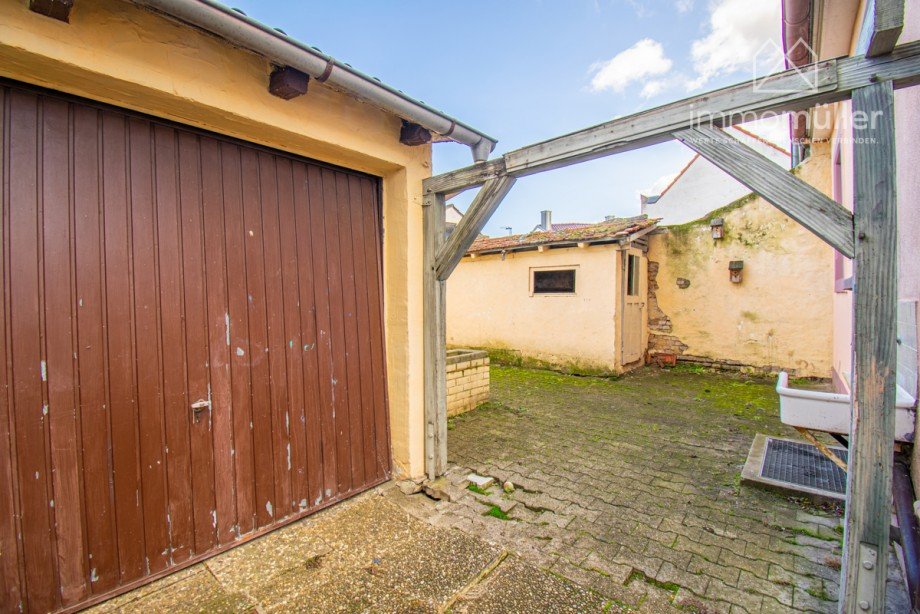 GARAGE/GRUNDST�CK Doppelhaush�lfte Eisenberg