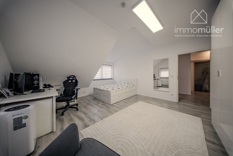 Zimmer 1 OG Einfamilienhaus Mannheim / Sch�nau