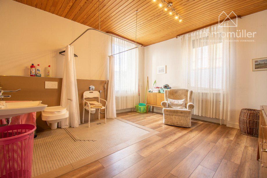 Arbeiten/G�ste/Dusche Stadthaus Gr�nstadt