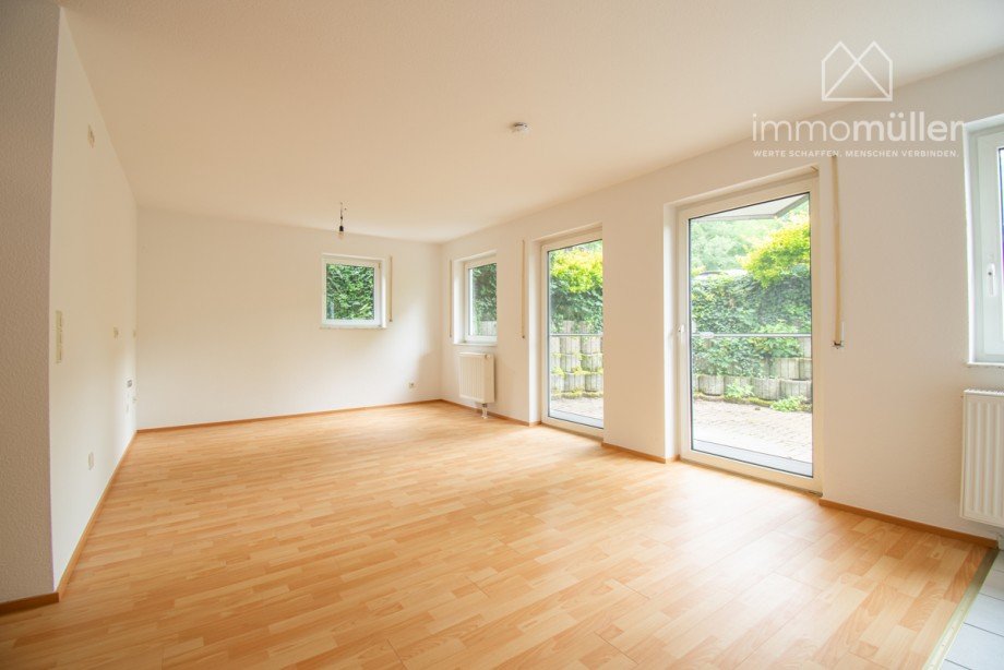 Wohnen/Essen Souterrainwohnung Tiefenthal