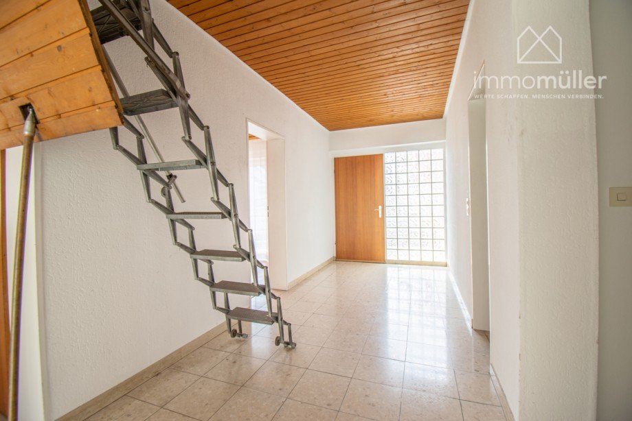 Flur OG Zweifamilienhaus Gr�nstadt / Asselheim