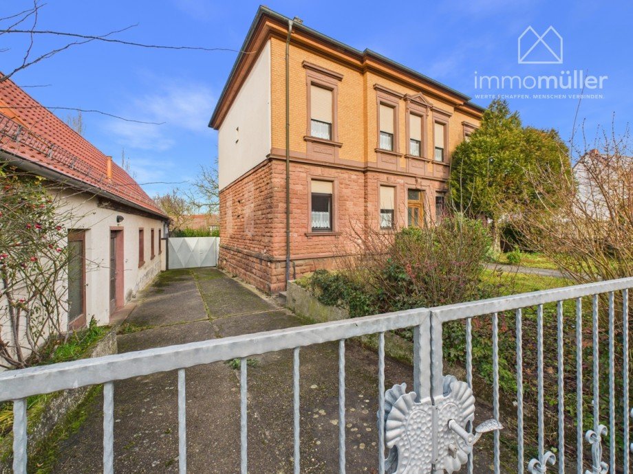 Hausansicht Einfamilienhaus Obrigheim / Colgenstein