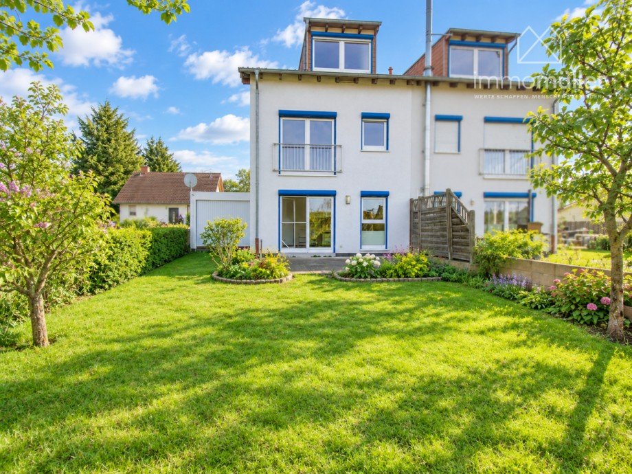 R�ckansicht Doppelhaush�lfte Ebertsheim
