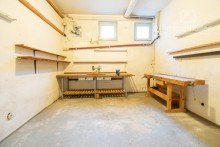 Werkstatt Exklusiver Bungalow mit ELW, Panoramablick & park�hnlichem Grundst�ck in Bestlage von Eisenberg
