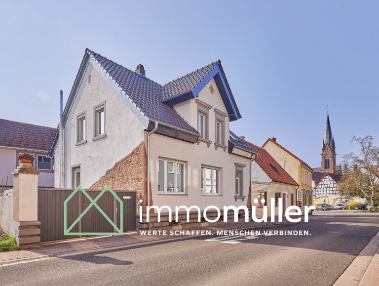 Titelbild Eisenberg Eisenberg Einfamilienhaus Altbau-Charme trifft Moderne: Kernsaniertes Wohnhaus mit separater Wohneinheit in Eisenberg (Pfalz)
