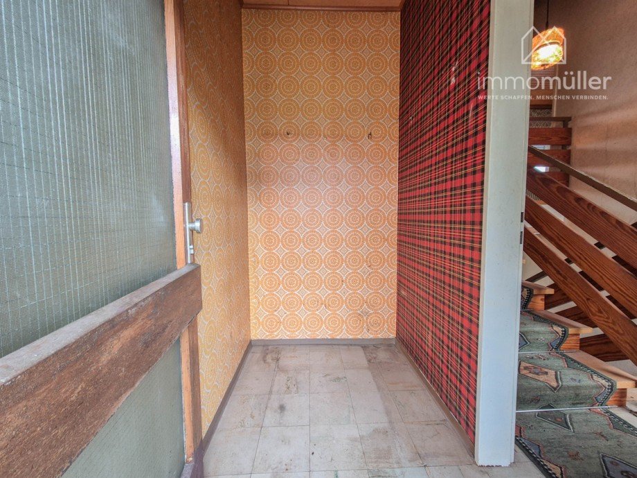 Eingang Reihenendhaus Steinborn - Eisenberg (Pfalz)