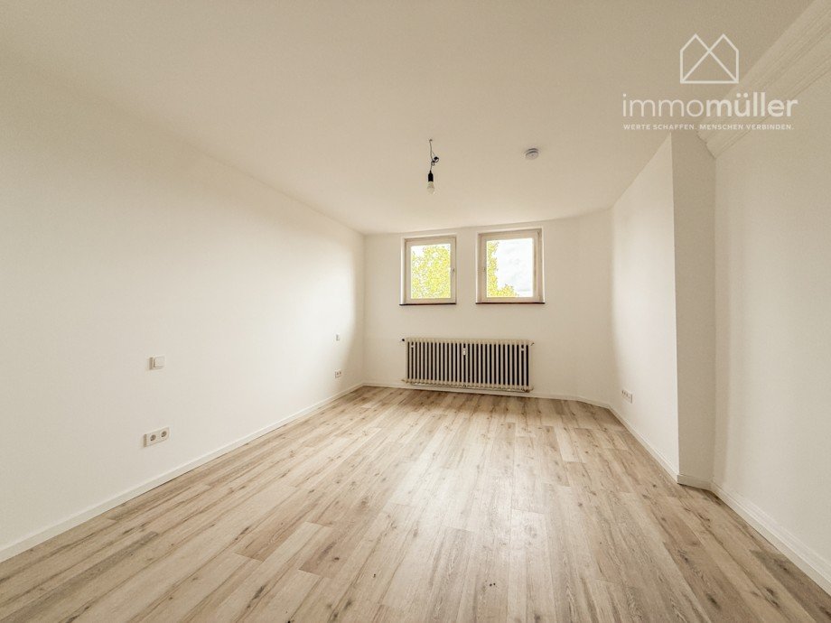 Schlafzimmer Dachgeschosswohnung Gr�nstadt