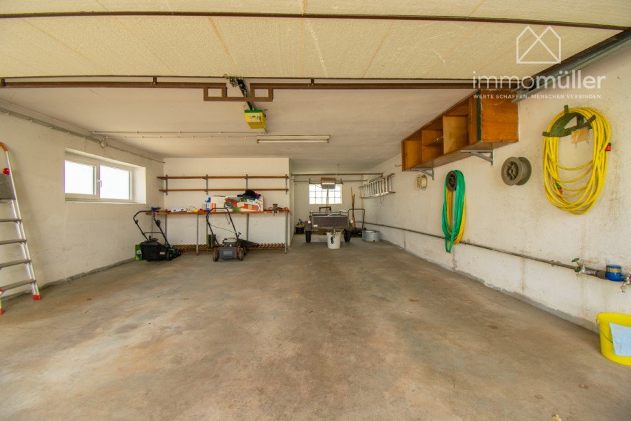 Garage Bungalow Eisenberg