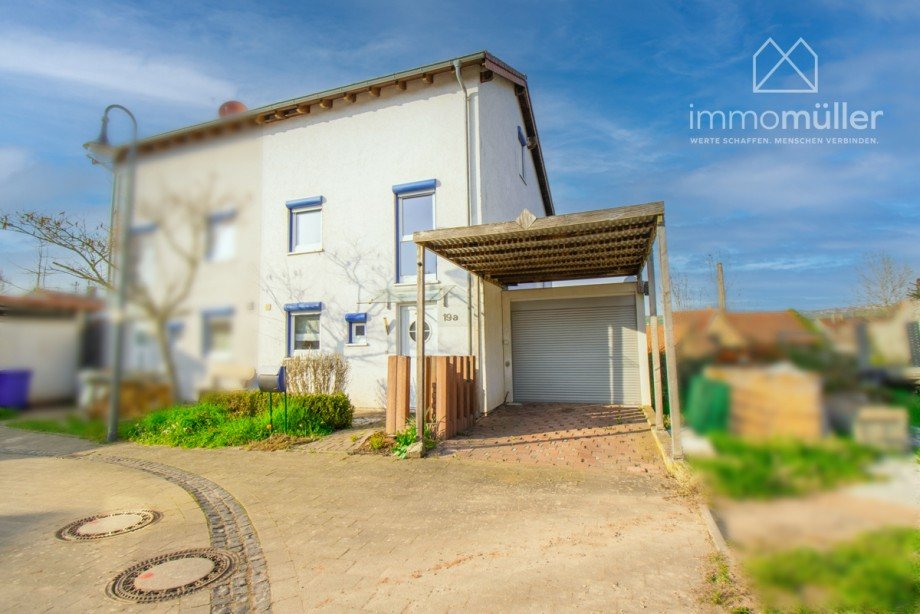 Hausansicht Doppelhaush�lfte Ebertsheim