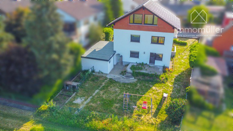 1 Kerzenheim Einfamilienhaus Wundersch�nes freistehendes Einfamilienhaus (auch Mehrgenerationenhaus) in Feldrandlage!