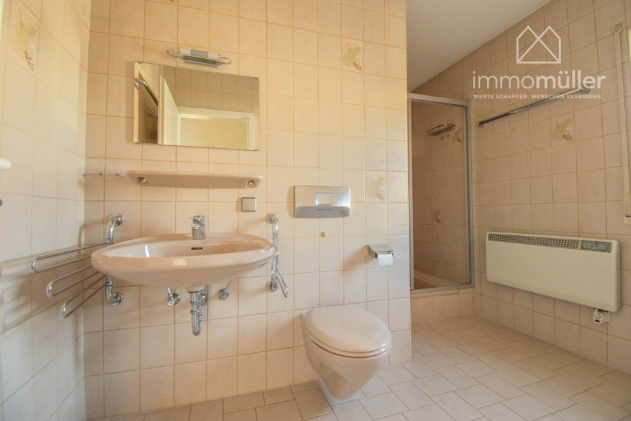 OG Bad ELW Einfamilienhaus Gr�nstadt