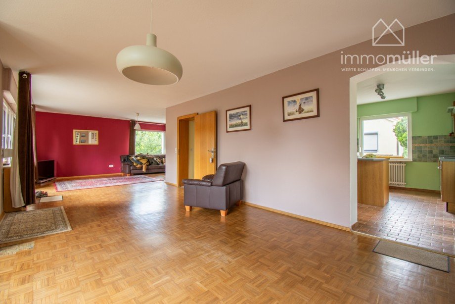 Wohnen/Essen Einfamilienhaus Gro�karlbach