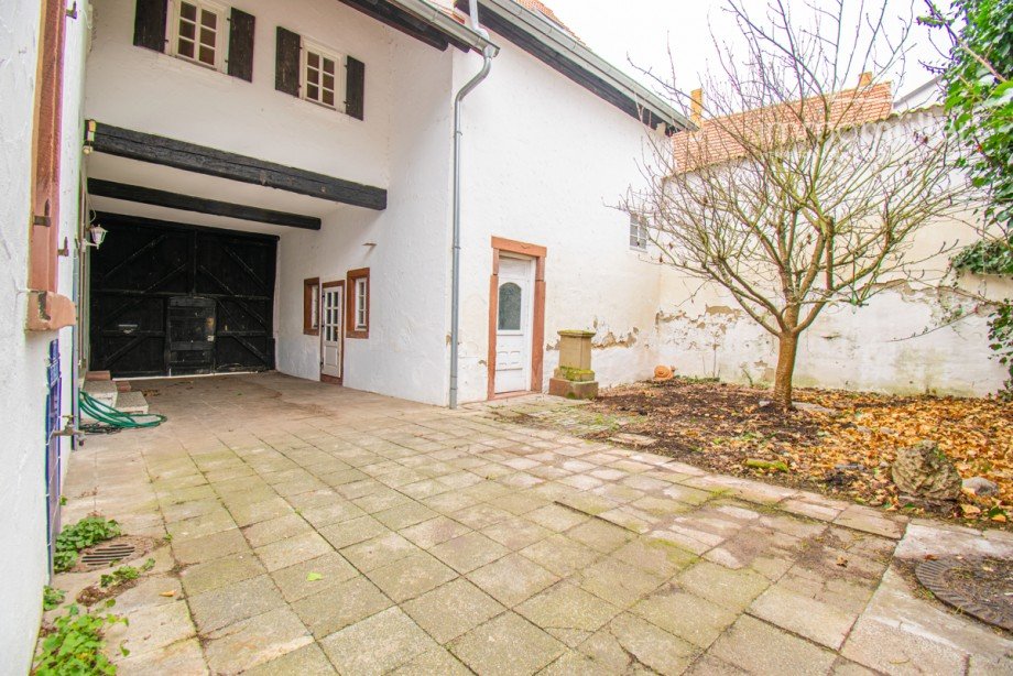 Hof-Innenseite Haus Gr�nstadt