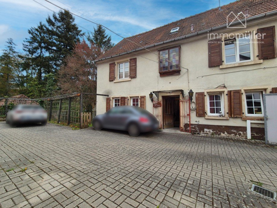 Hausansicht Bauernhaus Mehrfamilienhaus Altleiningen - H�ningen