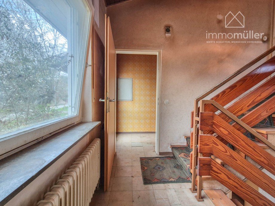 Flur EG Reihenendhaus Steinborn - Eisenberg (Pfalz)