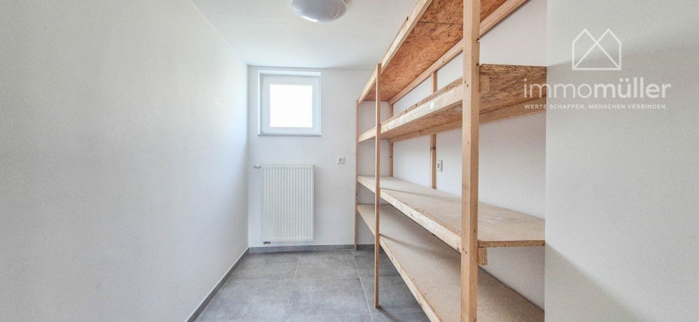 Abstellraum UG Bungalow Gr�nstadt-Sausenheim