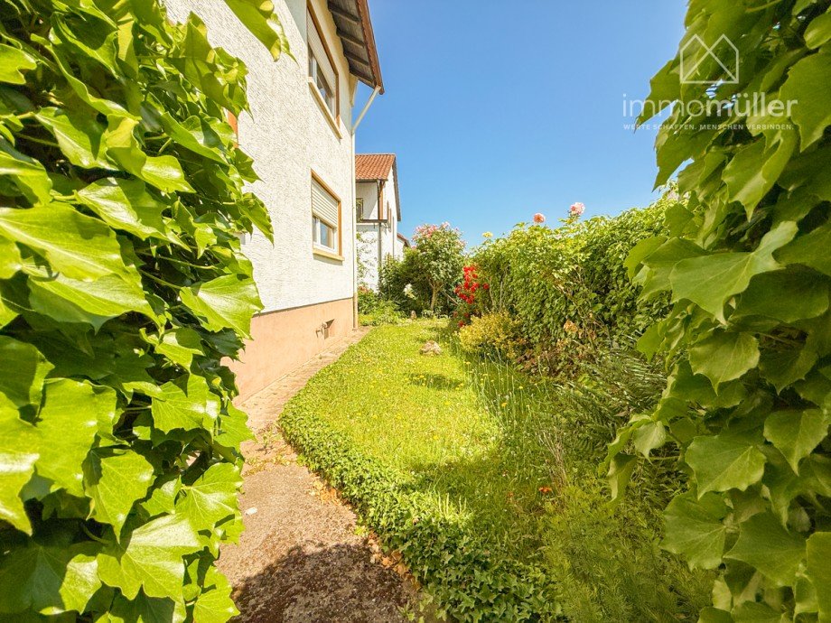 Vorgarten Einfamilienhaus Bolanden
