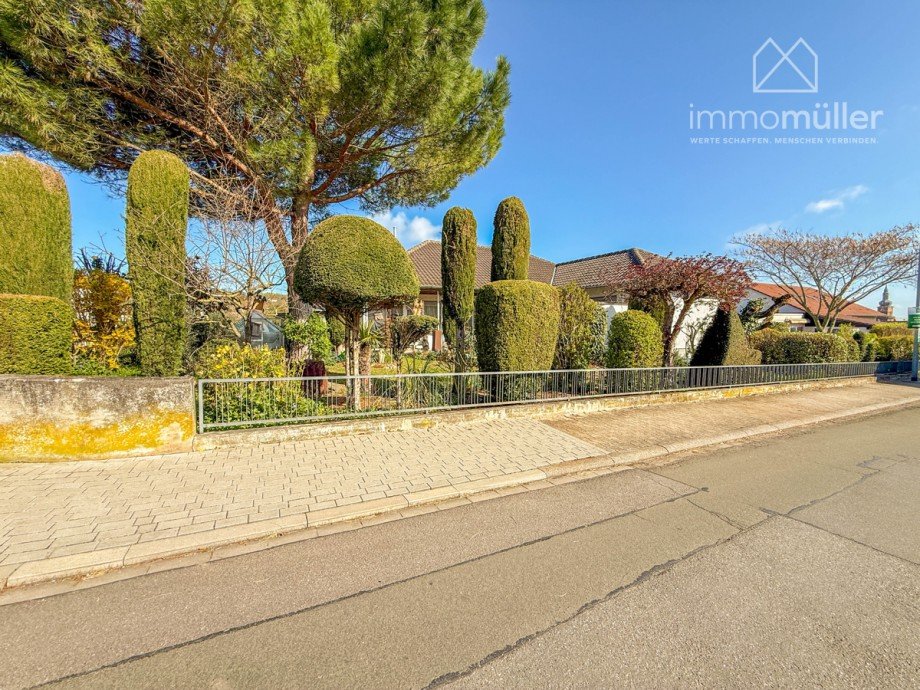 Hausansicht Bungalow Gr�nstadt