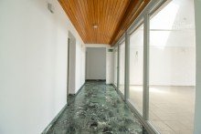Flur EG Exklusiver Bungalow mit ELW, Panoramablick & park�hnlichem Grundst�ck in Bestlage von Eisenberg