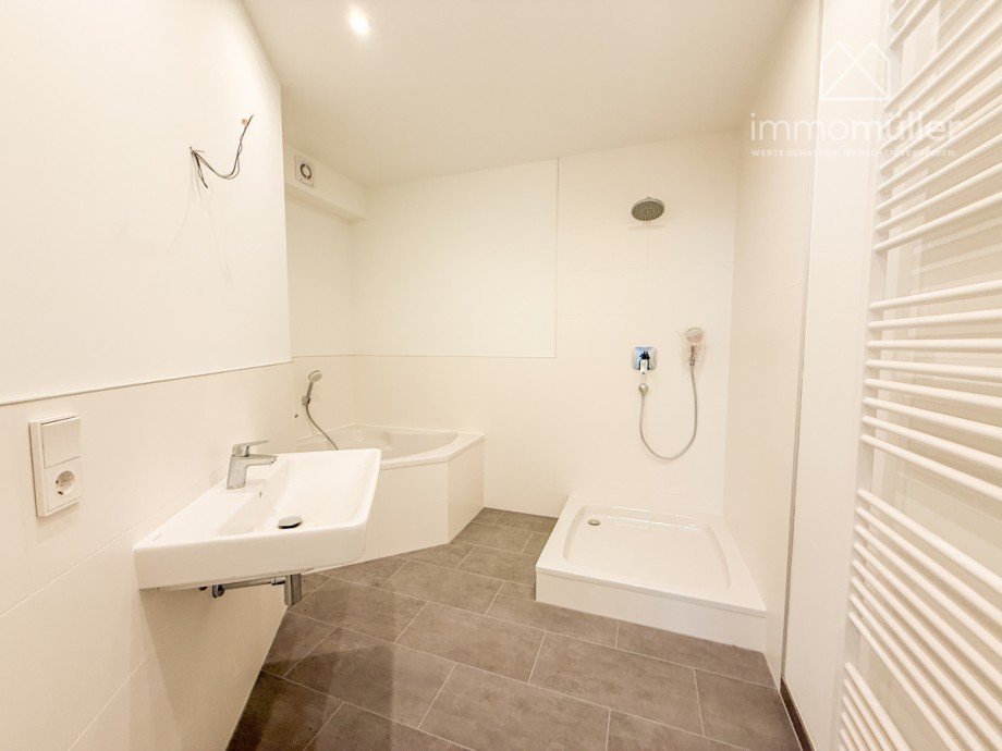 3ZI WHG 1.OG Haus Gr�nstadt