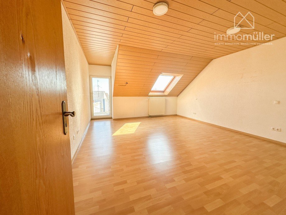 IMG_3581 Dachgeschosswohnung Gr�nstadt